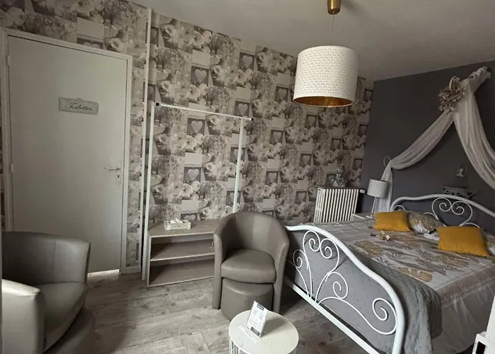 La Mongeardiere ホームステイ *